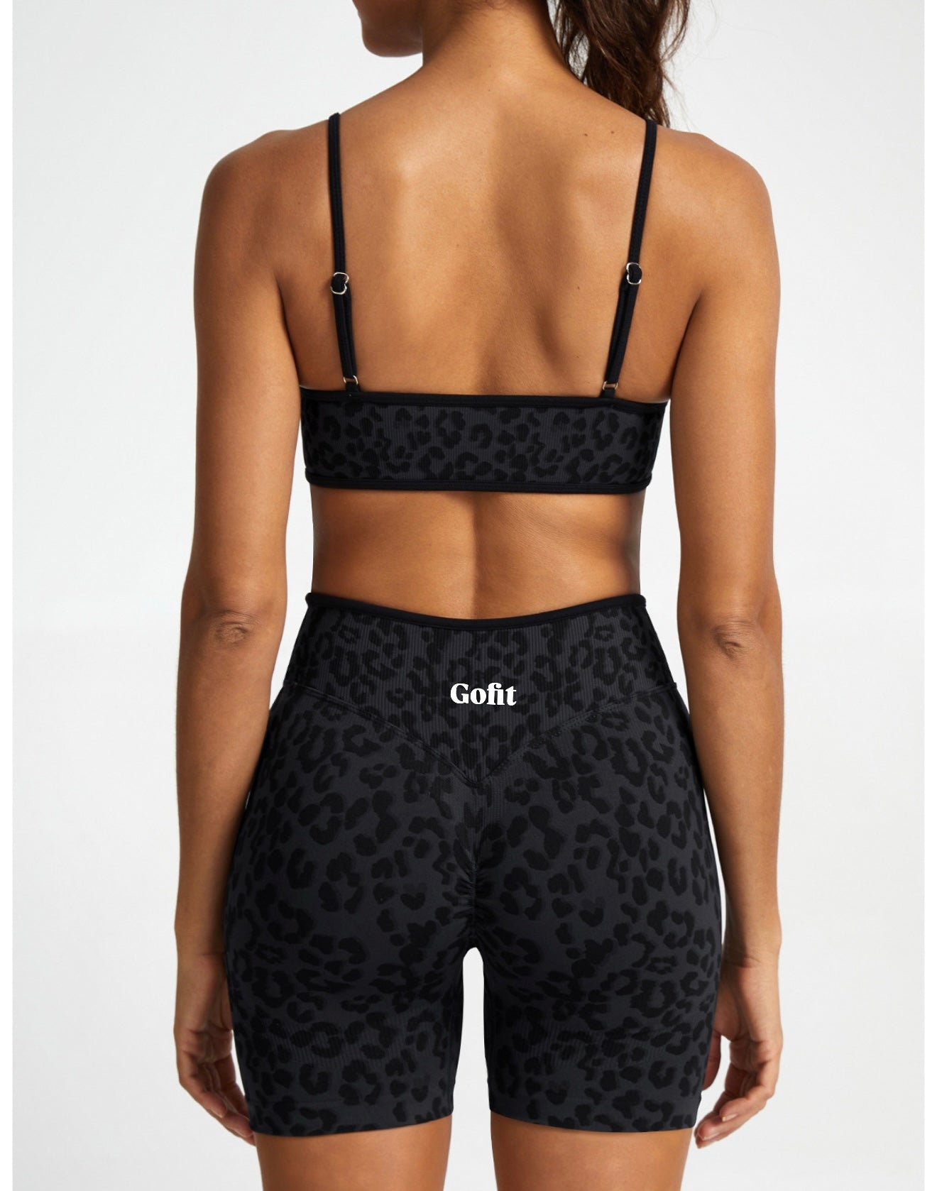 Short animal print yoga