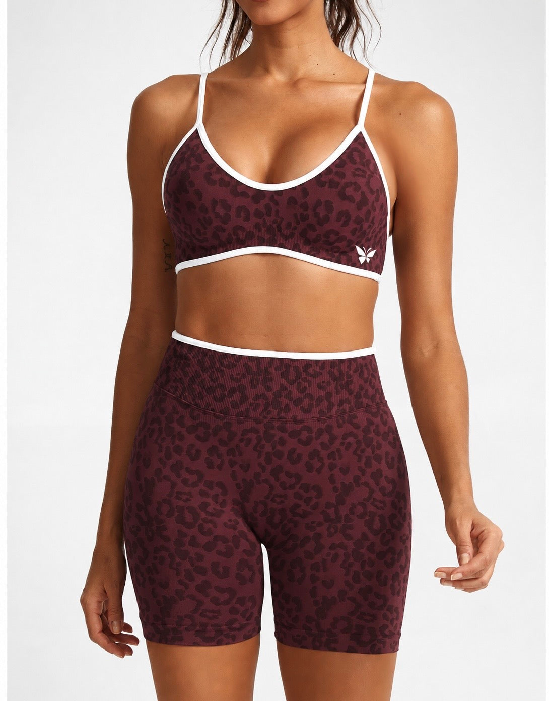 Short animal print yoga