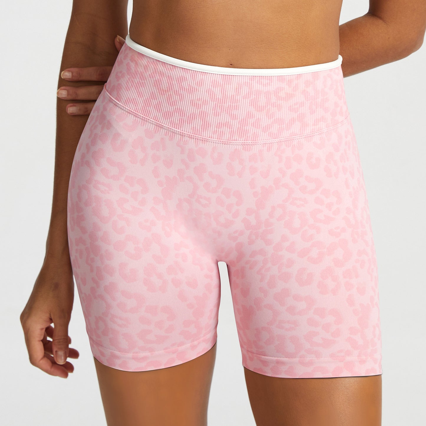Short animal print yoga
